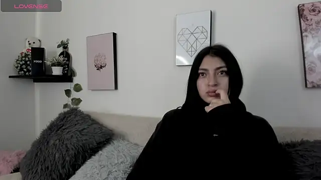 Snapshot of Alexaalove_1 chatting on 02-27-26, 12:05 Alexaalove 1 online show from 02-27-26, 12:05