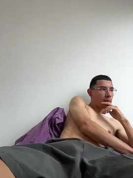 Snapshot of -ShaiN chatting on 02-23-26, 02:36 -ShaiN online show from 02-23-26, 02:36