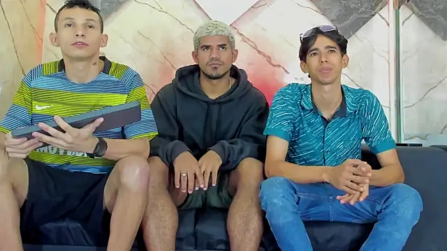 Snapshot of Isaak_26 chatting on 03-07-26, 12:02 Isaak 26 online show from 03-07-26, 12:02