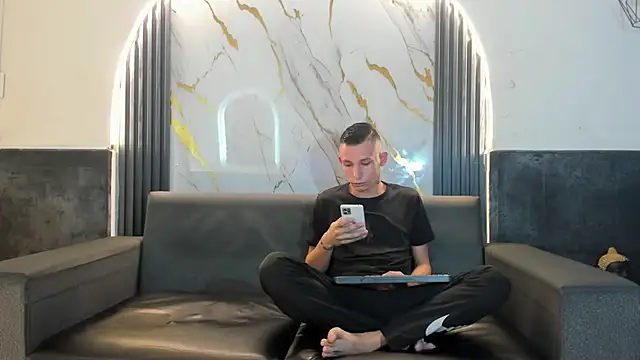 Snapshot of Isaak_26 chatting on 03-14-26, 11:37 Isaak 26 online show from 03-14-26, 11:37