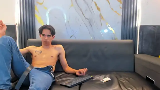 Snapshot of Isaak_26 chatting on 03-18-26, 11:52 Isaak 26 online show from 03-18-26, 11:52