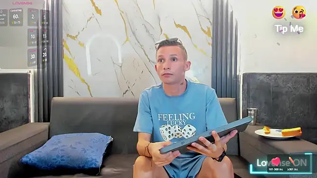 Snapshot of Isaak_26 chatting on 03-26-26, 02:39 Isaak 26 online show from 03-26-26, 02:39