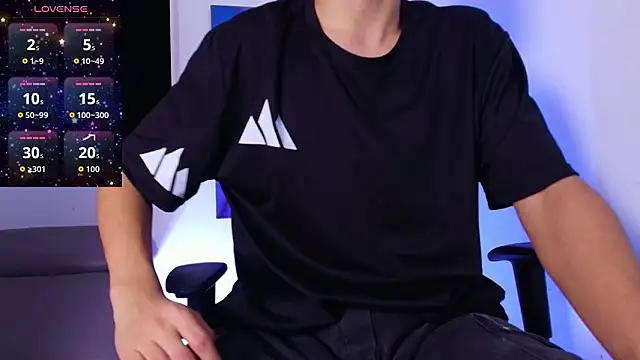 Snapshot of Gael_moon_ chatting on 02-12-26, 03:12 Gael moon online show from 02-12-26, 03:12