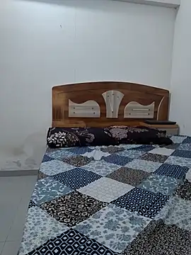 Snapshot of LIZANI_0 chatting on 02-22-26, 03:29 LIZANI 0 online show from 02-22-26, 03:29