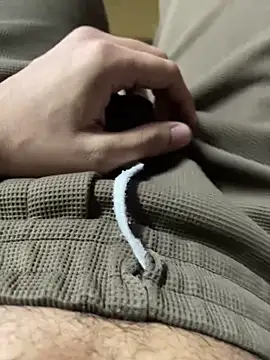 hassuniii online show from 04-03-26, 09:35