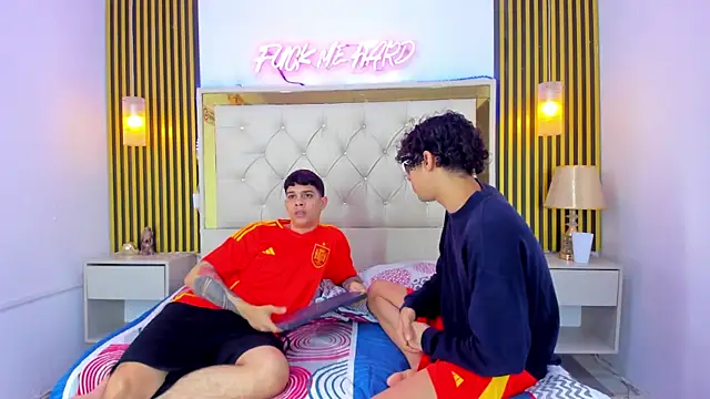 Adventurous Boys online show from 04-14-26, 06:14