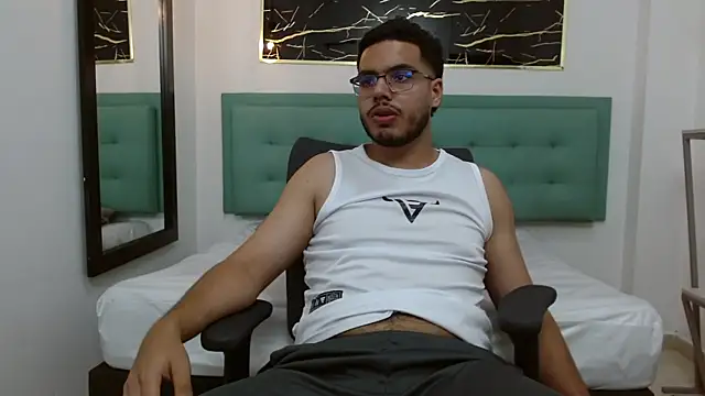 Snapshot of Trevor_Ash chatting on 03-03-26, 07:20 Trevor Ash online show from 03-03-26, 07:20