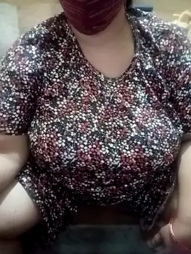 Snapshot of Simran_008 chatting on 03-06-26, 12:34 Simran 008 online show from 03-06-26, 12:34