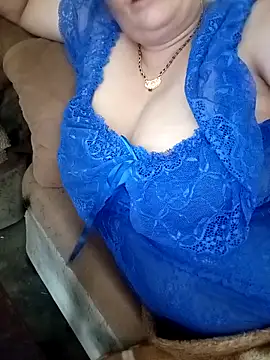 Snapshot of Simran_008 chatting on 03-10-26, 04:06 Simran 008 online show from 03-10-26, 04:06