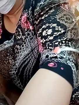 Snapshot of Simran_008 chatting on 03-28-26, 04:34 Simran 008 online show from 03-28-26, 04:34