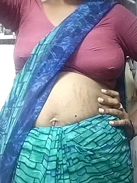 Snapshot of telugusailaja chatting on 04-25-26, 07:00 telugusailaja online show from 04-25-26, 07:00