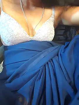 Snapshot of manu_sexy_ chatting on 02-15-26, 11:12 manu sexy online show from 02-15-26, 11:12