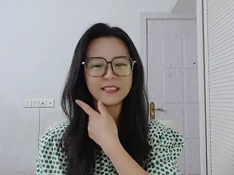 Snapshot of yunchui0101 chatting on 02-14-26, 06:21 yunchui0101 online show from 02-14-26, 06:21