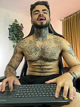 Snapshot of Benjii_Carter1 chatting on 07-02-26, 03:56 Benjii Carter1 online show from 07-02-26, 03:56