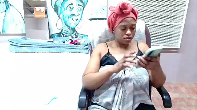 TyraHotxxx online show from 04-12-26, 09:14