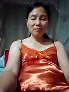 Snapshot of Kiss_love2 chatting on 05-31-26, 02:46 Kiss love2 online show from 05-31-26, 02:46