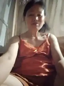 Snapshot of Kiss_love2 chatting on 06-03-26, 02:33 Kiss love2 online show from 06-03-26, 02:33