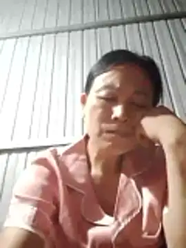 Snapshot of Kiss_love2 chatting on 06-13-26, 07:39 Kiss love2 online show from 06-13-26, 07:39