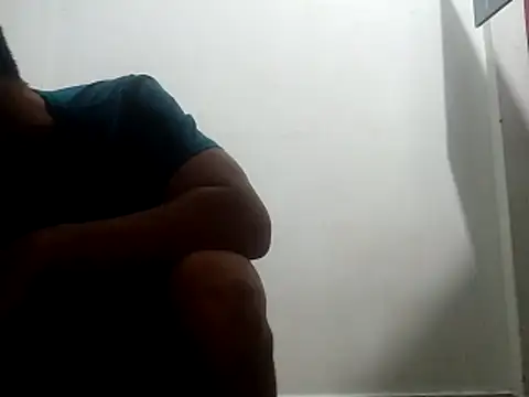 Snapshot of Ironid chatting on 03-01-26, 11:18 Ironid online show from 03-01-26, 11:18