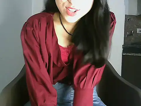 Snapshot of Sweety_cream chatting on 02-19-26, 10:44 Sweety cream online show from 02-19-26, 10:44