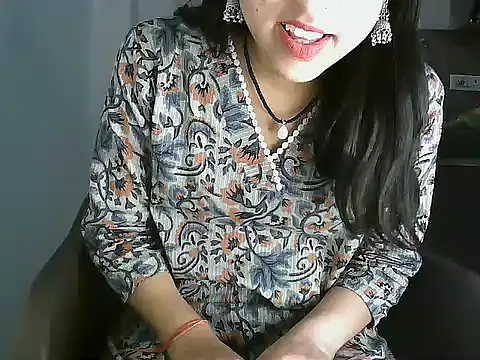 Snapshot of Sweety_cream chatting on 02-21-26, 11:00 Sweety cream online show from 02-21-26, 11:00