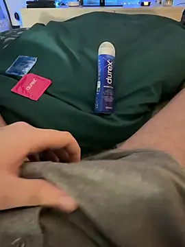 Snapshot of Thomascrtz chatting on 02-13-26, 11:45 Thomascrtz online show from 02-13-26, 11:45