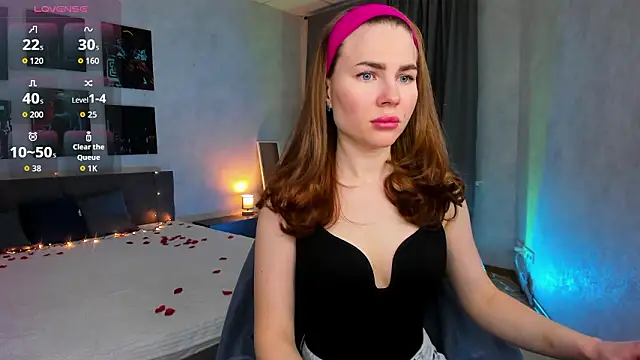 Snapshot of little__isabel chatting on 03-03-26, 01:23 little isabel online show from 03-03-26, 01:23