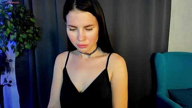 Snapshot of little__isabel chatting on 06-12-26, 08:02 little isabel online show from 06-12-26, 08:02
