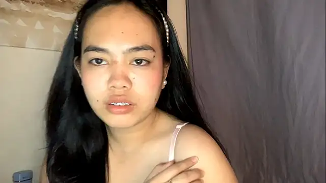 CarmelMcclaflin online show from 03-08-26, 11:30