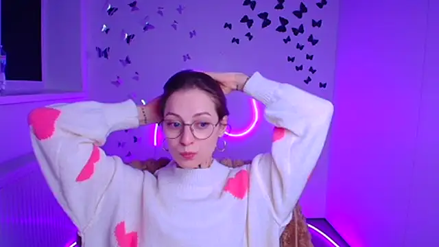 Esmi Winter online show from 02-19-26, 06:31