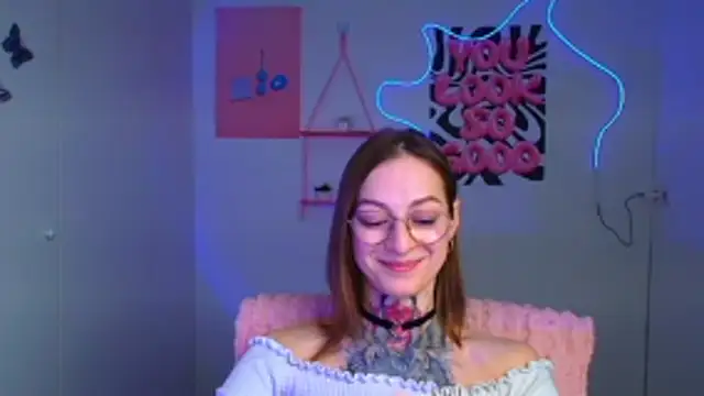 Esmi Winter online show from 02-20-26, 06:37