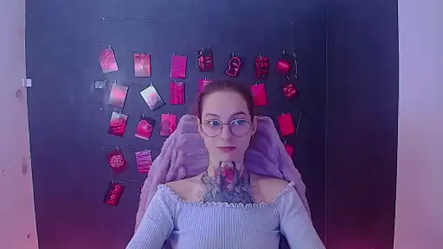 Esmi Winter online show from 03-09-26, 06:28