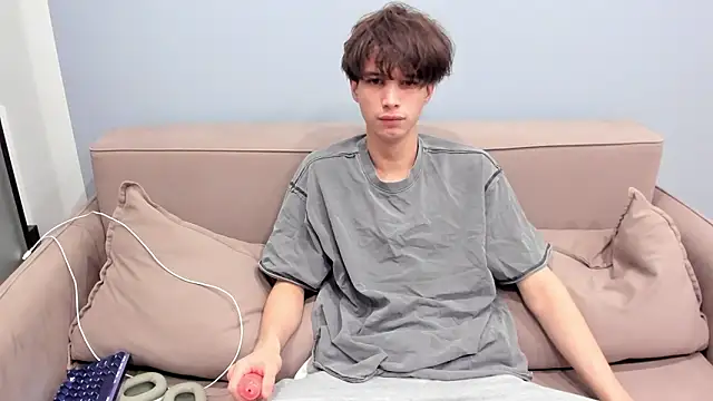 Ur NextDoor Boy online show from 02-18-26, 08:27