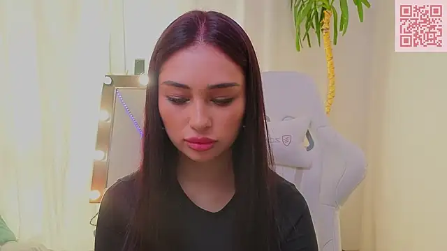 Sofia Plump online show from 03-25-26, 09:04