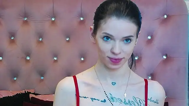 Snapshot of PeachyElla26 chatting on 02-22-26, 11:53 PeachyElla26 online show from 02-22-26, 11:53
