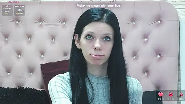 Snapshot of PeachyElla26 chatting on 03-03-26, 01:28 PeachyElla26 online show from 03-03-26, 01:28