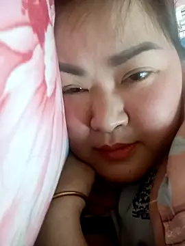 Snapshot of Kee-kimlee chatting on 02-11-26, 04:23 Kee-kimlee online show from 02-11-26, 04:23