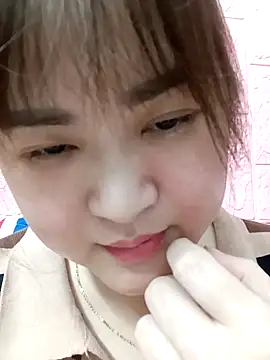 Snapshot of Kee-kimlee chatting on 02-17-26, 02:30 Kee-kimlee online show from 02-17-26, 02:30