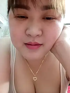 Snapshot of Kee-kimlee chatting on 03-02-26, 05:08 Kee-kimlee online show from 03-02-26, 05:08