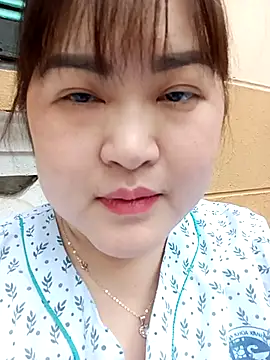Snapshot of Kee-kimlee chatting on 05-10-26, 03:33 Kee-kimlee online show from 05-10-26, 03:33