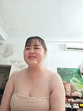 Snapshot of Kee-kimlee chatting on 06-10-26, 09:35 Kee-kimlee online show from 06-10-26, 09:35