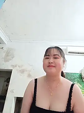 Snapshot of Kee-kimlee chatting on 06-17-26, 02:58 Kee-kimlee online show from 06-17-26, 02:58