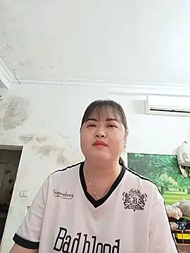 Kee-kimlee online show from 06-22-26, 08:11