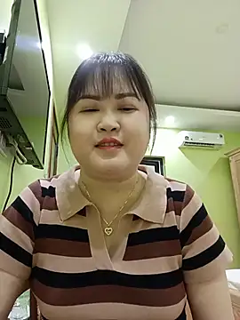 Kee-kimlee online show from 07-15-26, 05:51
