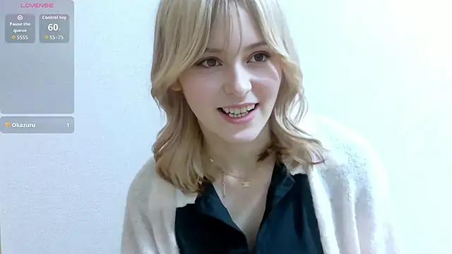 Snapshot of e_ri_ka93 chatting on 06-17-26, 02:07 e ri ka93 online show from 06-17-26, 02:07