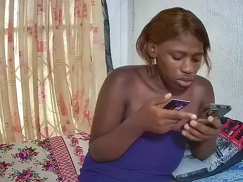 Snapshot of BlackBeauty2002 chatting on 02-16-26, 08:21 BlackBeauty2002 online show from 02-16-26, 08:21