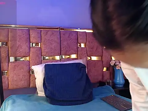 Snapshot of _angela45cute chatting on 02-19-26, 11:50 angela45cute online show from 02-19-26, 11:50