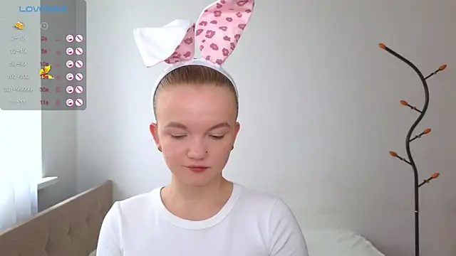 StellaBunny online show from 06-27-26, 04:28
