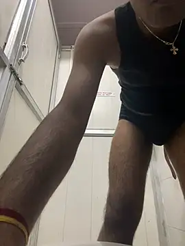 Snapshot of Dazzling_dude chatting on 02-17-26, 06:14 Dazzling dude online show from 02-17-26, 06:14