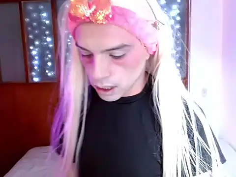 DanniHotBoy02 online show from 02-21-26, 07:15